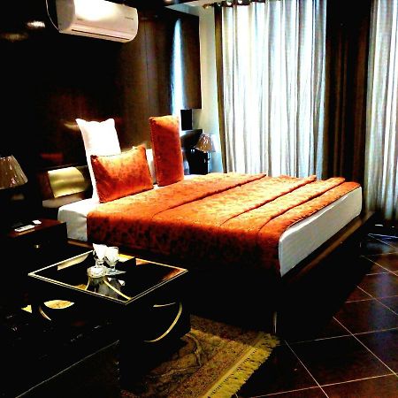 Bling Hotel International Мултан Экстерьер фото