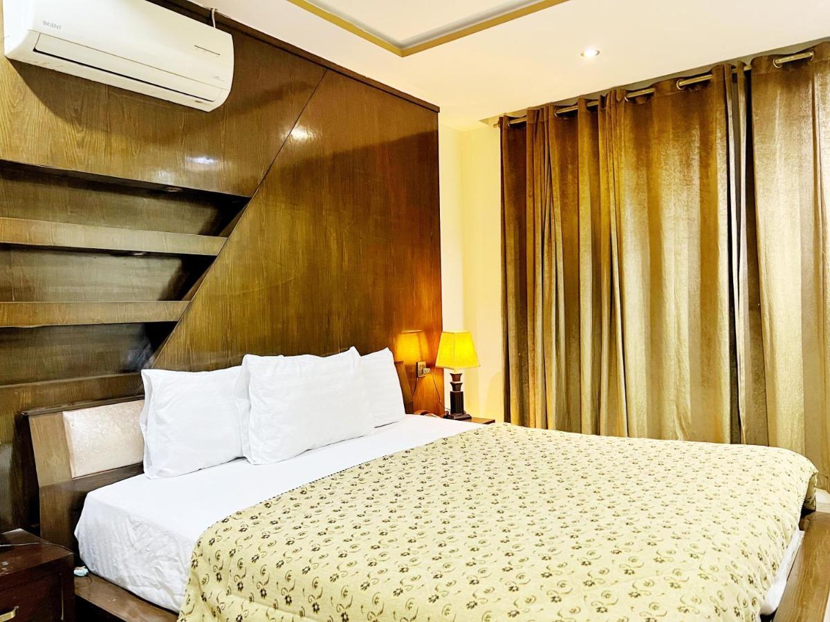 Bling Hotel International Мултан Экстерьер фото