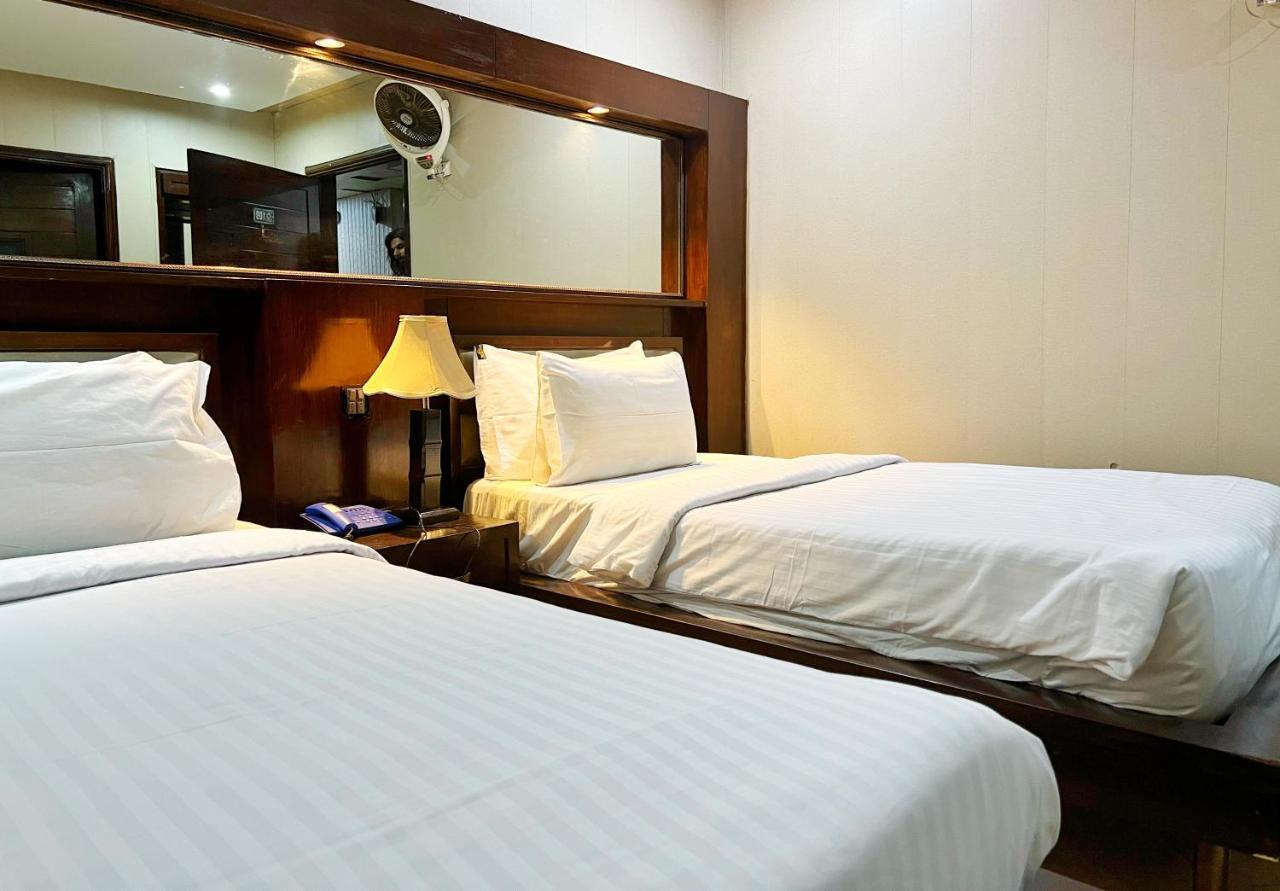 Bling Hotel International Мултан Экстерьер фото