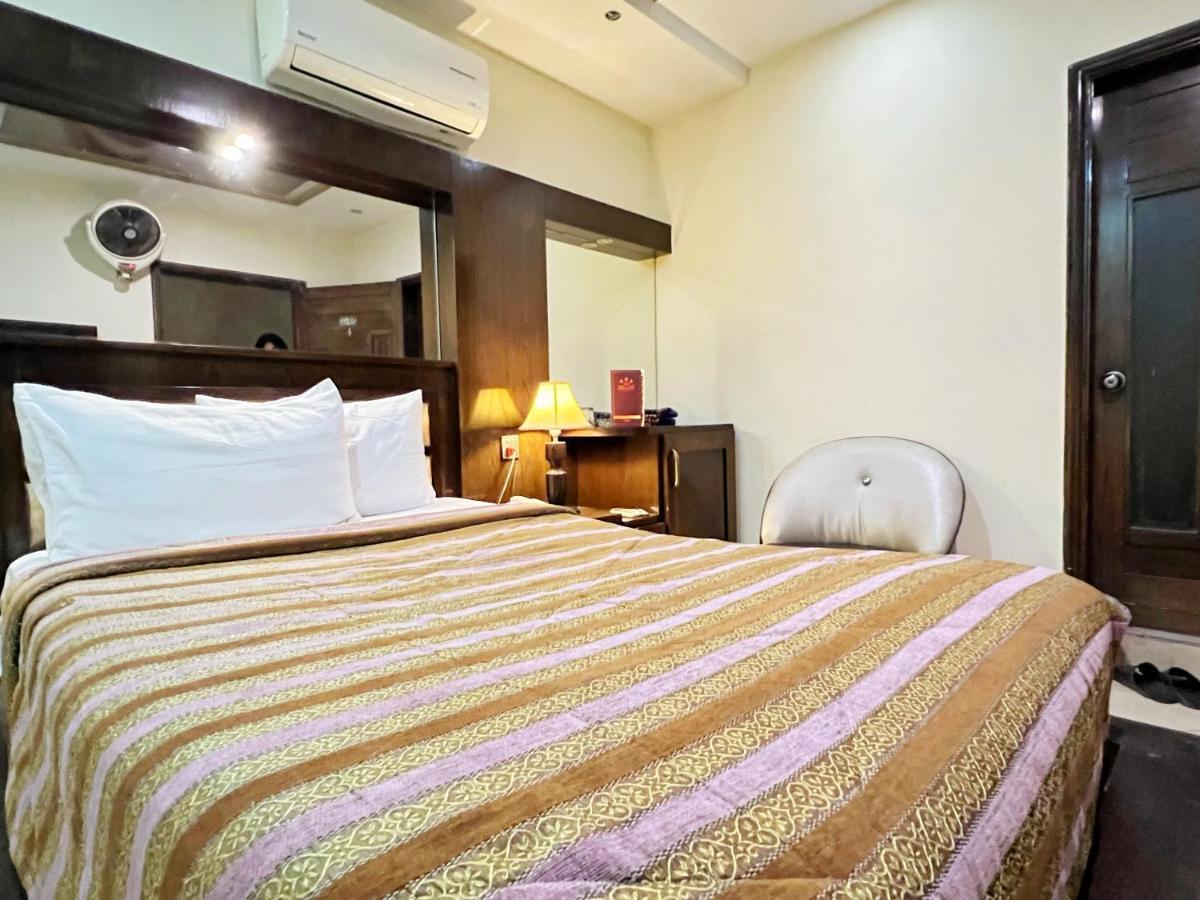 Bling Hotel International Мултан Экстерьер фото