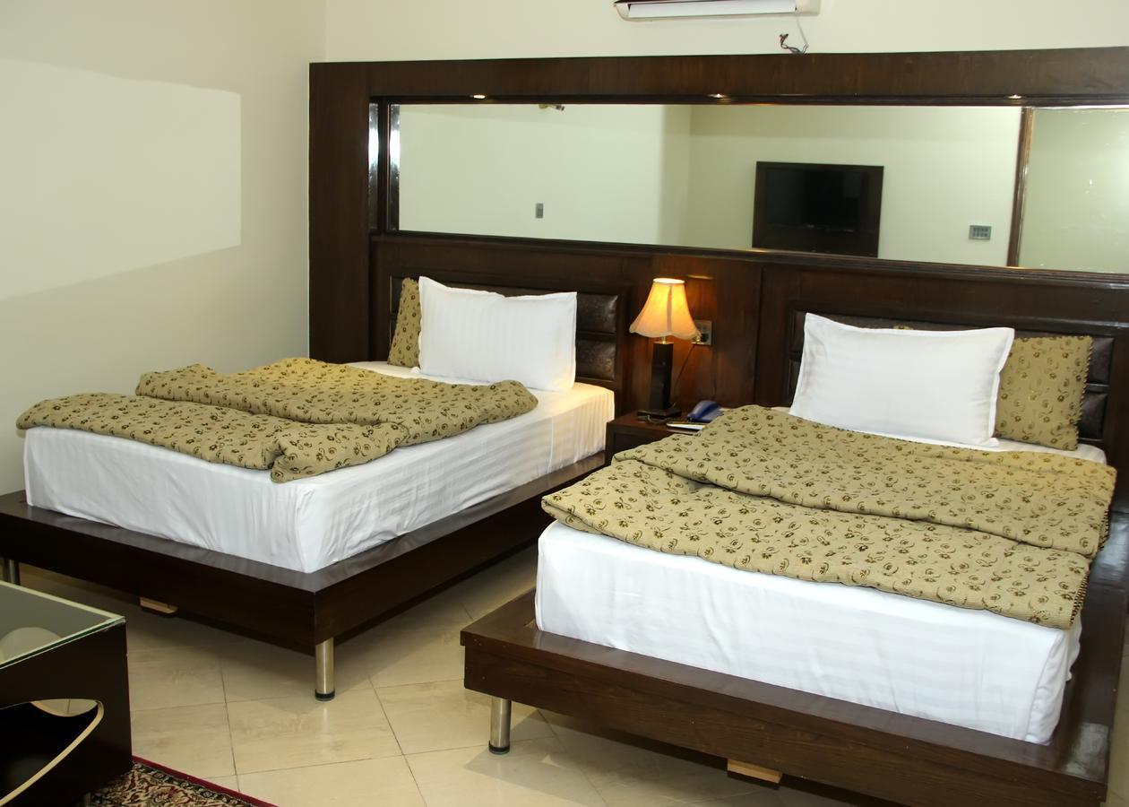 Bling Hotel International Мултан Экстерьер фото