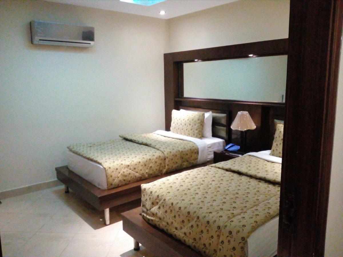 Bling Hotel International Мултан Экстерьер фото